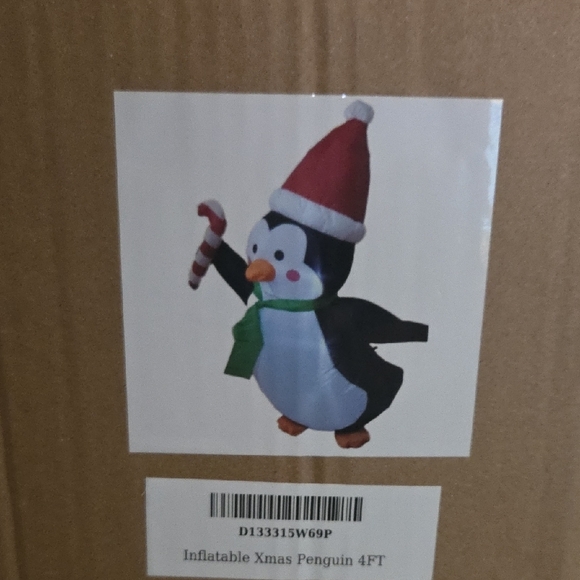 4ft Penguin Inflatable - Picture 2 of 3